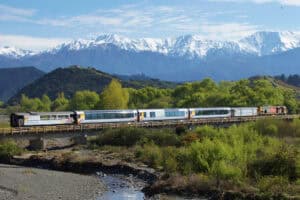 Neuseeland mit dem Zug rundreise gruppenreise gefüht deutschsprachig Neuseelandreise urlaub Neuseelandspezialist Coastal Pacific zugstrecke schienennetz neuseeland